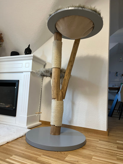 Kratzbaum Naturholz Größe M mit Liegemulde